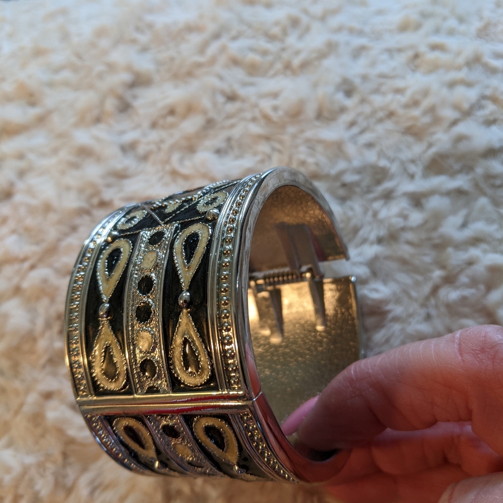 Bracelet - Picture 2 of 3